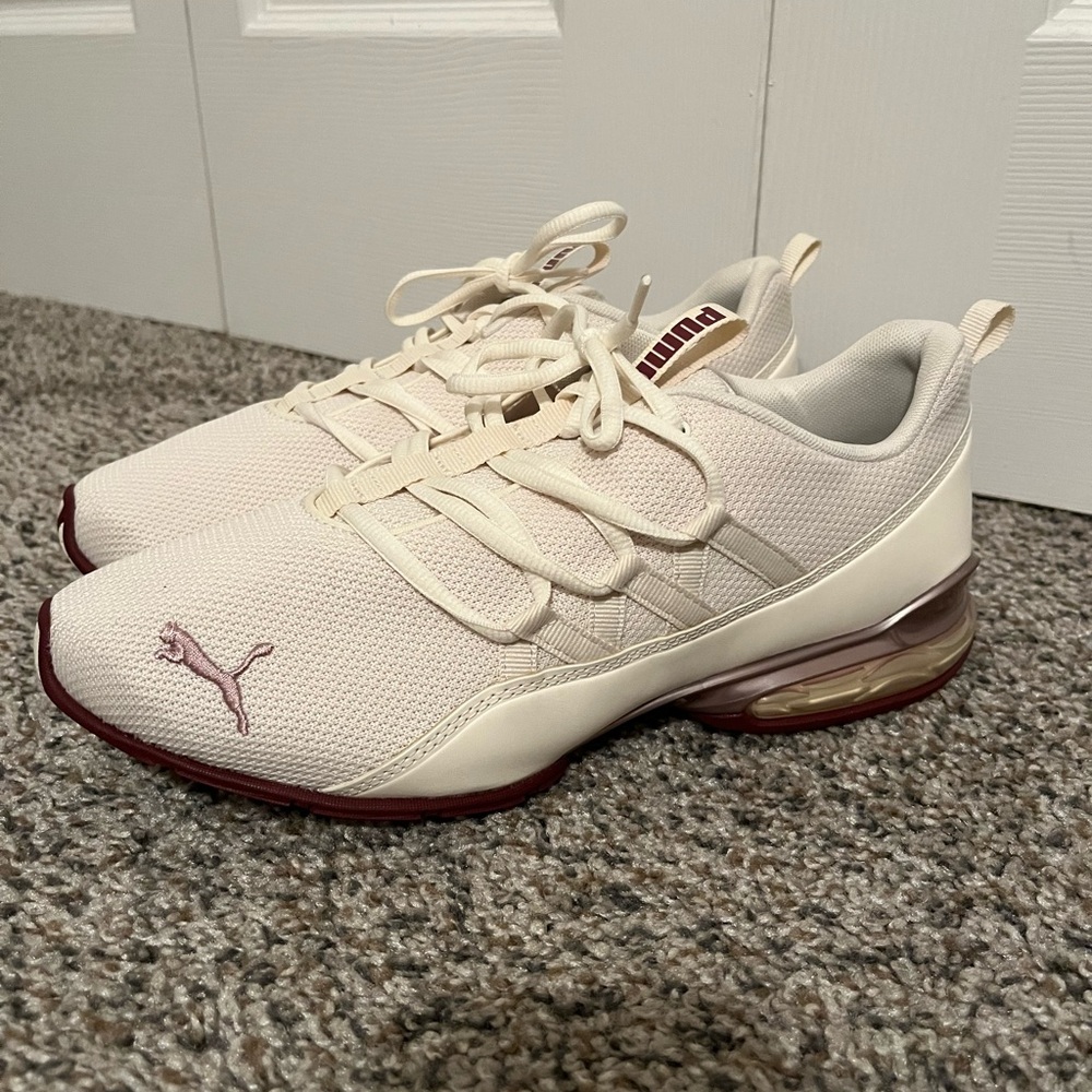 Women’s Riaze Prowl Training Shoes Size 10